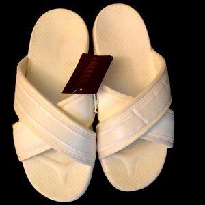 Freely sandals 🩴 🤍